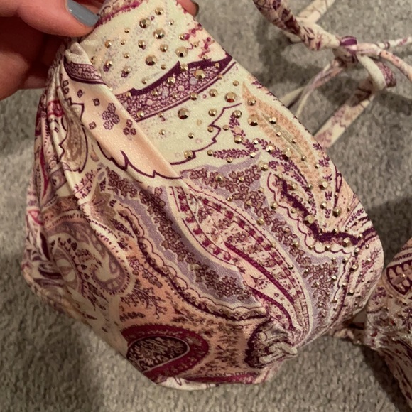 Victoria’s Secret bathing suit top - Picture 2 of 3